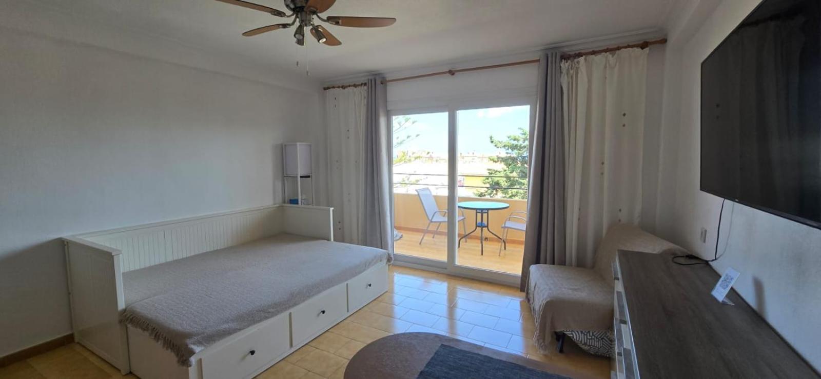 Estudio En Torrevieja A 700 M Del Mar Exteriér fotografie